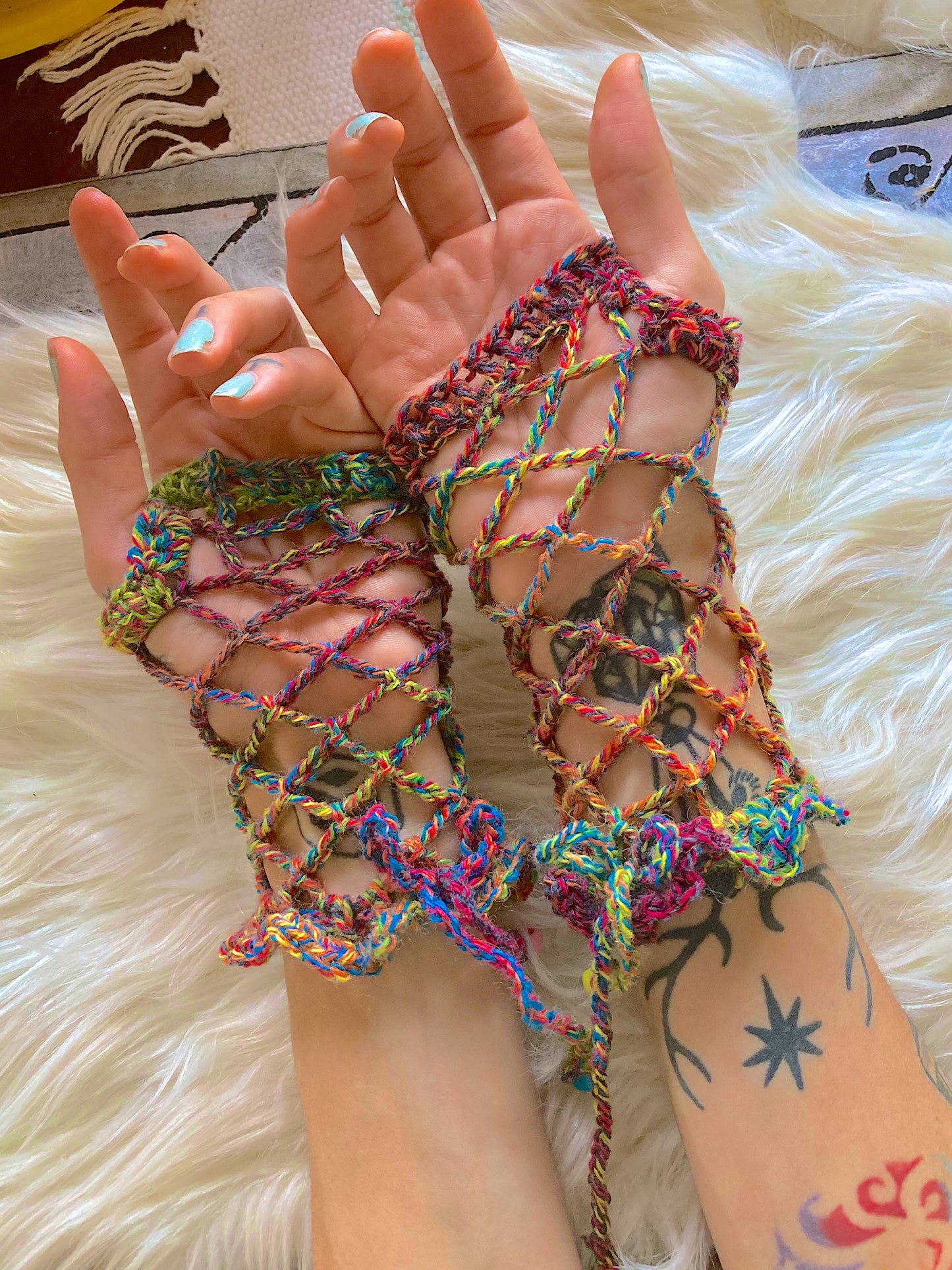 Mage Gloves Crochet Pattern